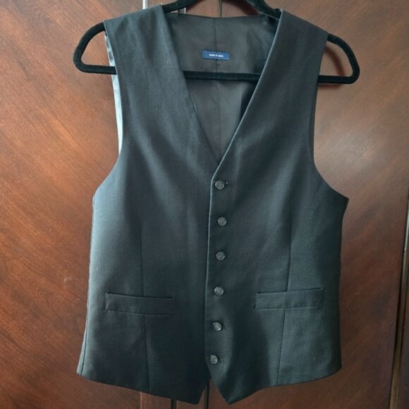 EUC Men's black Stafford vest - Picture 1 of 6